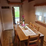 Gozdarjeva Hiska M&k Hébergement de vacances Dobrovnik