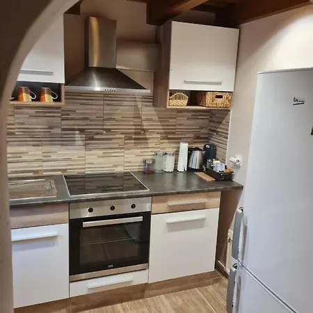 Gozdarjeva Hiska M&k Tatil Evi *