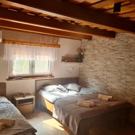 Gozdarjeva Hiska M&k Dobrovnik