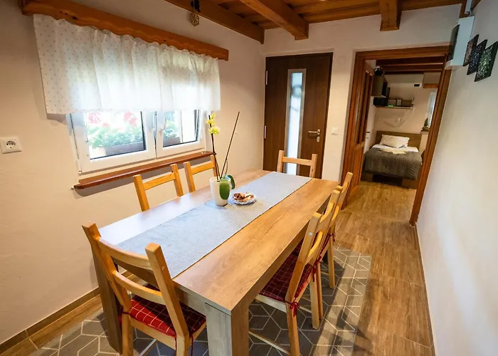 Gozdarjeva Hiska M&k 度假居 杜布罗夫尼克